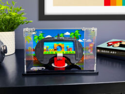 Display Case for LEGO® SEGA® Genesis™ Controller - 40769