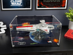 LEGO® Star Wars: Venator-Class Attack Cruiser™ (75441) Display Case