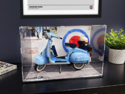 Display Case for LEGO® Creator: Vespa 125 - 10298