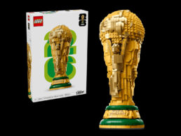 LEGO® FIFA World Cup™ Official Trophy (43020) Display Case
