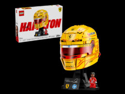 LEGO® Scuderia Ferrari HP Lewis Hamilton Helmet (43022) Display Case
