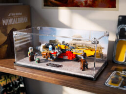 LEGO® Star Wars: Cobb Vanth's Speeder (75437) Display Case