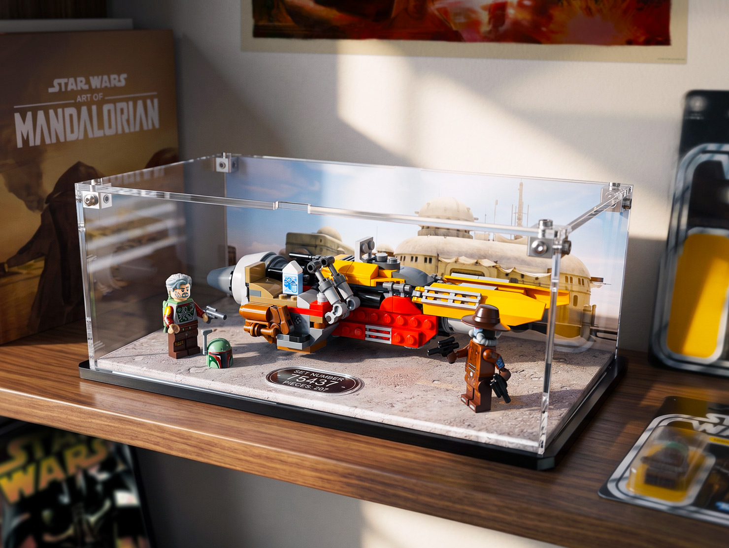 LEGO® Star Wars: Cobb Vanth's Speeder (75437) Display Case
