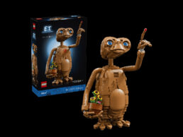 LEGO® Ideas: E.T. the Extra-Terrestrial (21370) Display Case